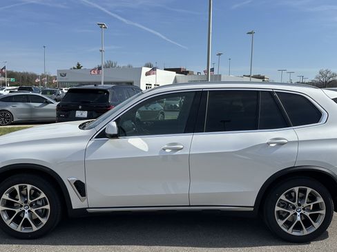 Certified 2025 BMW X5 xDrive40i w/ Climate Comfort Package AWD/4WD image 7