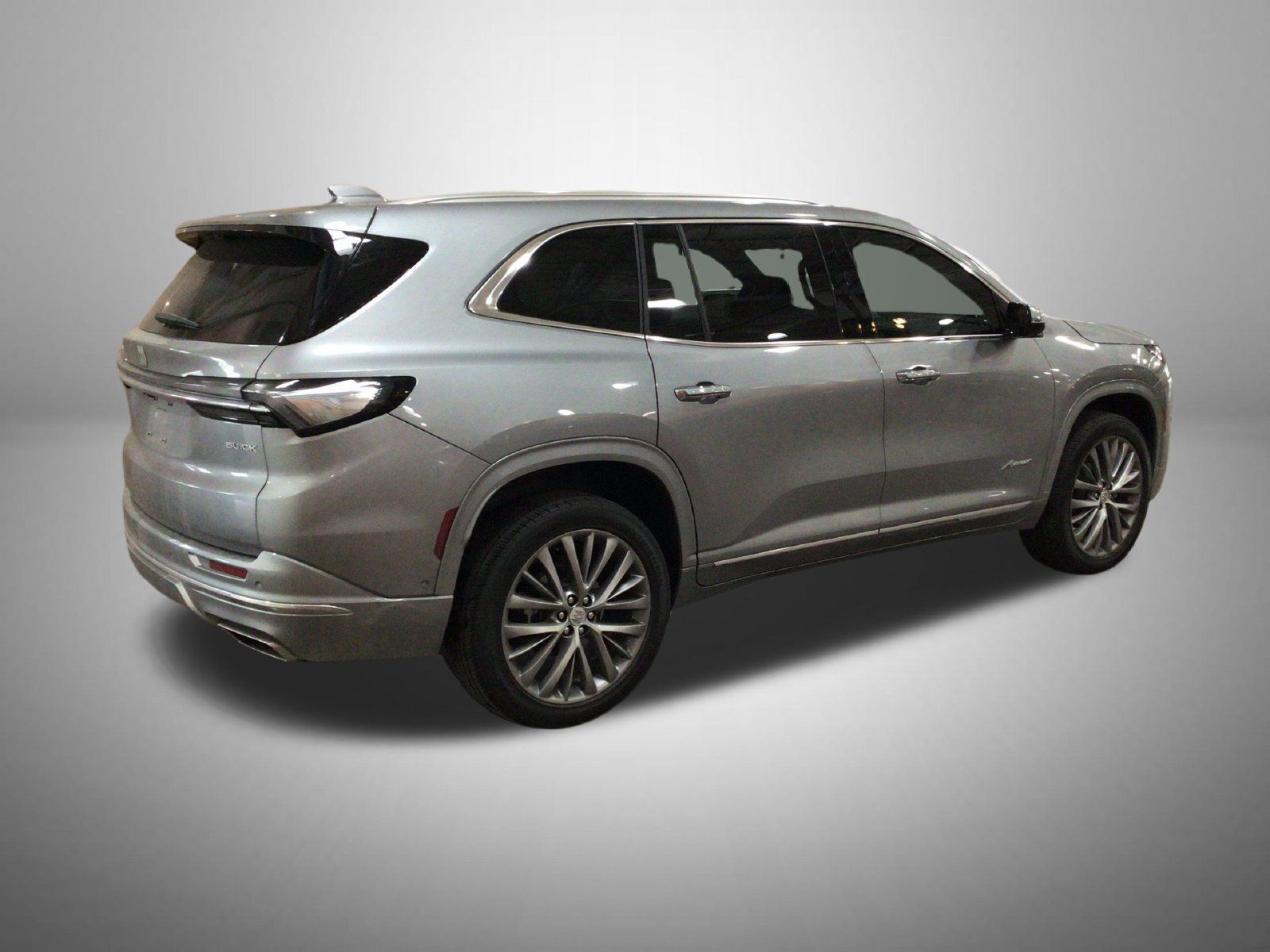 Used 2025 Buick Enclave Avenir w/ Super Cruise Package AWD/4WD image 3