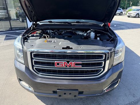 Used 2017 GMC Yukon SLT AWD/4WD image 11