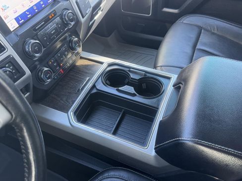 Used 2020 Ford F250 Lariat w/ Lariat Value Package AWD/4WD image 28