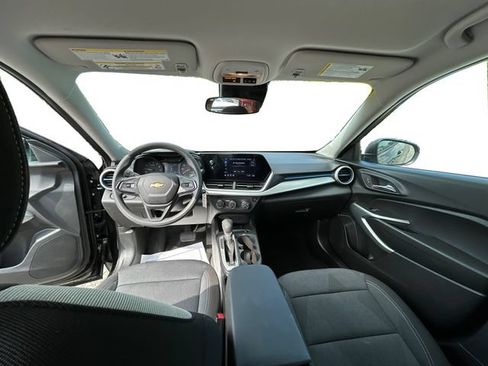 Used 2026 Chevrolet Trax LS FWD image 22