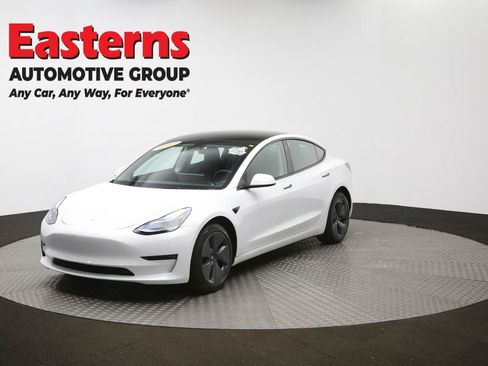 Used 2023 Tesla Model 3 Standard Range image 53