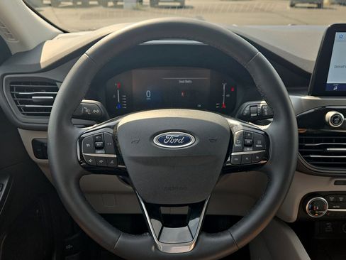 Used 2023 Ford Escape Active AWD/4WD image 12