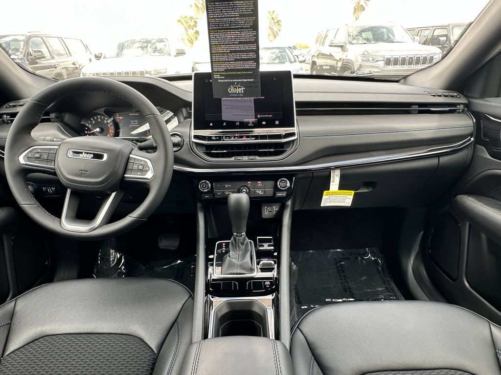 New 2026 Jeep Compass Latitude AWD/4WD image 19