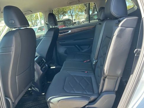 New 2026 Volkswagen Atlas SE image 46