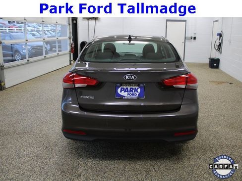 Used 2018 Kia Forte LX image 4