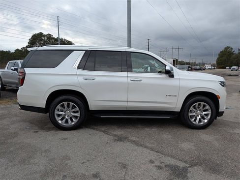 Used 2023 Chevrolet Tahoe Premier image 3