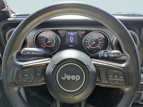 Used 2022 Jeep Wrangler Unlimited Sport image 27