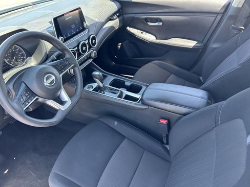 Used 2024 Nissan Sentra SV FWD image 25