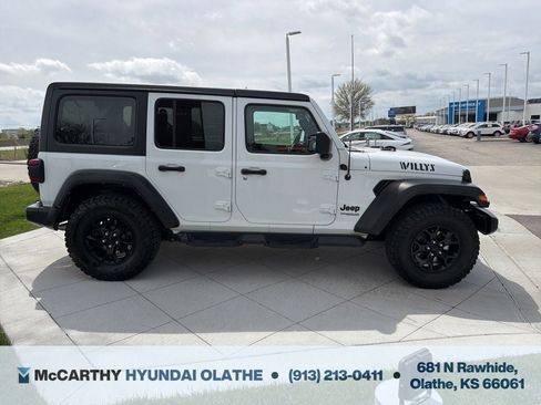 Used 2021 Jeep Wrangler Unlimited Sport AWD/4WD image 17
