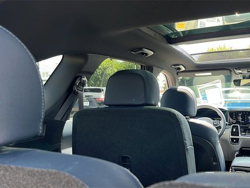 Used 2023 Kia Sorento SX Prestige image 44