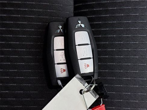 New 2026 Mitsubishi Outlander ES image 22