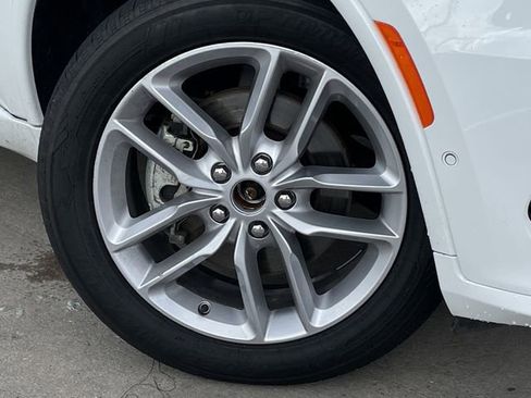 Used 2025 Dodge Durango GT AWD/4WD image 9