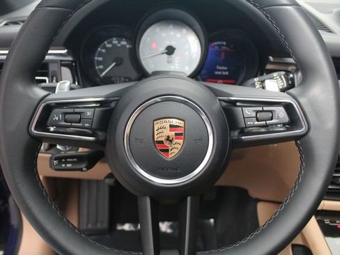 Certified 2022 Porsche Macan S image 19
