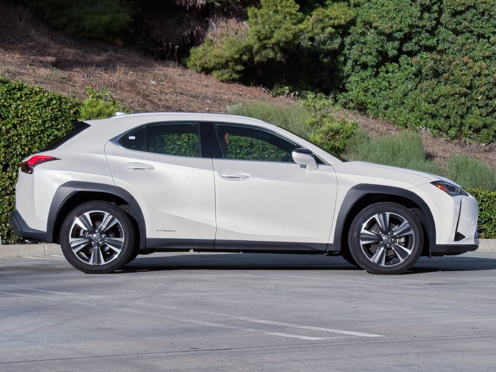 Used 2019 Lexus UX 250h AWD/4WD image 9
