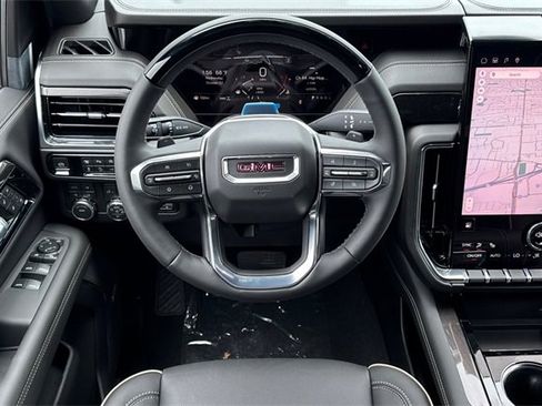 New 2026 GMC Yukon Elevation image 16