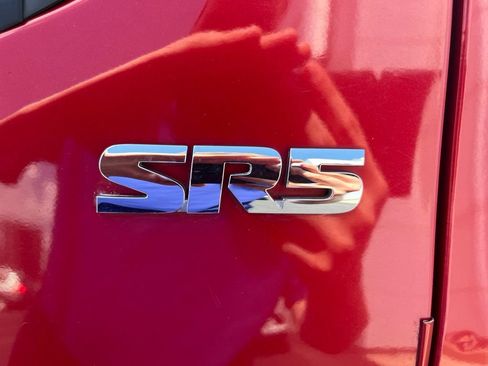 Used 2018 Toyota Tacoma SR5 AWD/4WD image 19