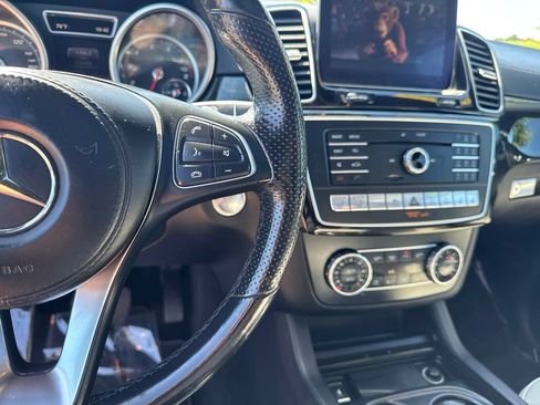 Used 2017 Mercedes-Benz GLS 450 4MATIC image 27