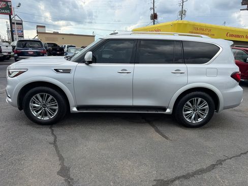 Used 2018 INFINITI QX80 2WD w/ Driver Assistance Package image 2