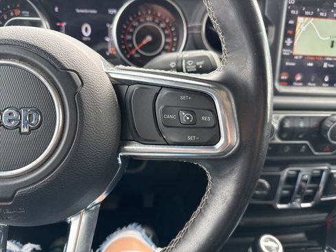 Used 2021 Jeep Gladiator Overland w/ Popular Equipment Package image 12