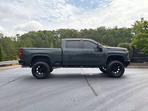 Used 2025 Chevrolet Silverado 2500 LT w/ Trail Boss Package AWD/4WD image 5