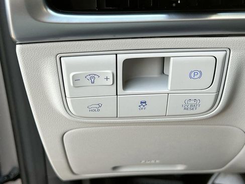 New 2026 Hyundai Tucson Limited image 35