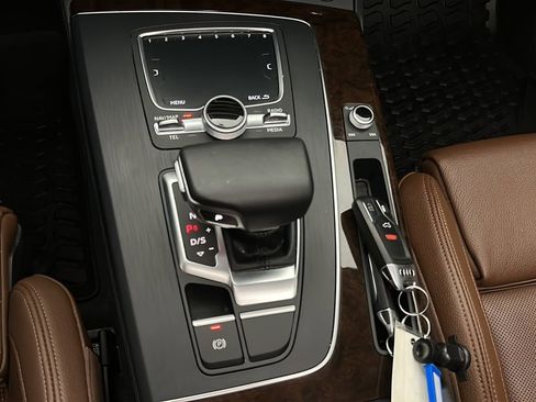 Used 2018 Audi Q5 2.0T Premium Plus w/ Premium Plus Package image 30