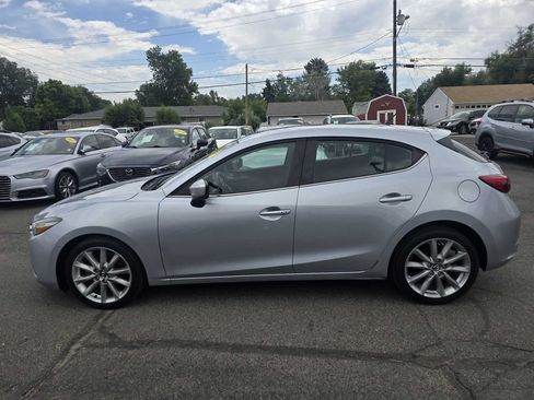 Used 2017 MAZDA MAZDA3 Touring FWD image 8