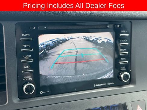 Used 2020 Toyota Sienna XLE FWD image 12