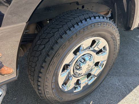 Used 2025 Ford F250 King Ranch w/ FX4 Off-Road Package AWD/4WD image 12