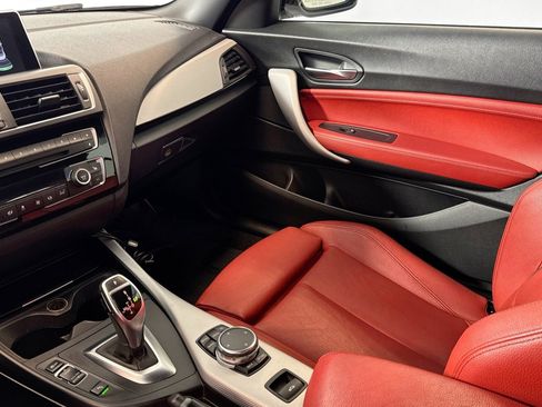 Used 2016 BMW M235i Convertible image 21