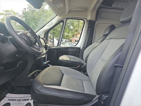 Used 2025 RAM ProMaster 2500 w/ Convenience Group FWD image 19