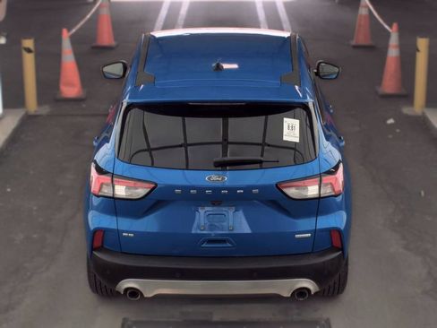 Used 2020 Ford Escape SE FWD image 4
