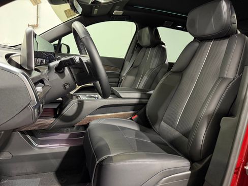 New 2026 Cadillac Vistiq Premium Luxury AWD/4WD image 5