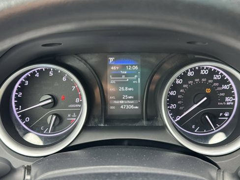 Used 2023 Toyota Camry LE image 18