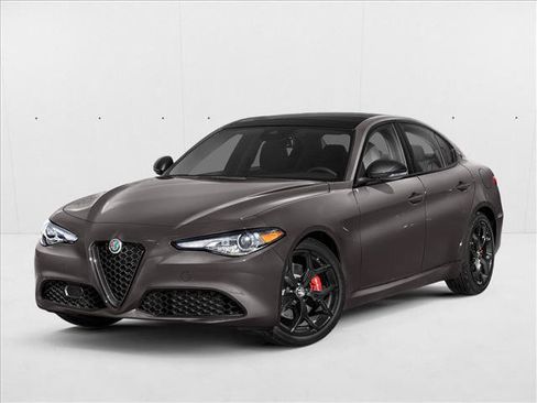 Used 2021 Alfa Romeo Giulia Sprint w/ Nero Edizione RWD image 1