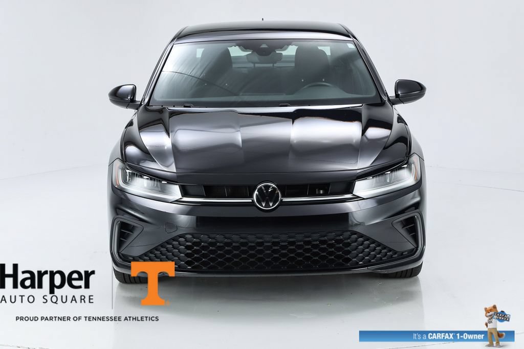 Used 2025 Volkswagen Jetta Sport FWD image 16