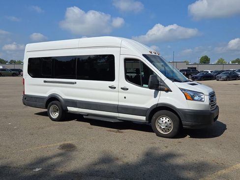 Used 2019 Ford Transit 350 XLT RWD image 1