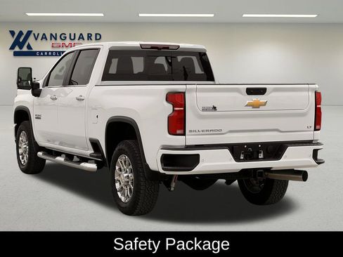 Used 2026 Chevrolet Silverado 2500 LT w/ Z71 Chrome Sport Edition image 8