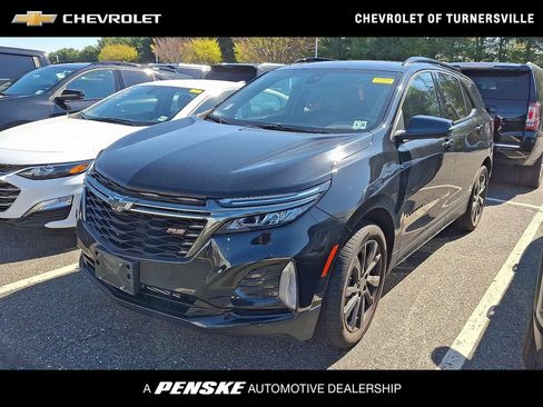 Certified 2023 Chevrolet Equinox RS image 1