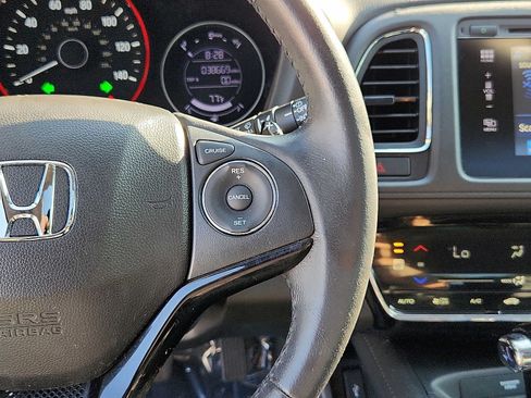 Used 2018 Honda HR-V EX-L image 21
