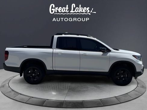 Used 2025 Honda Ridgeline Black Edition image 6