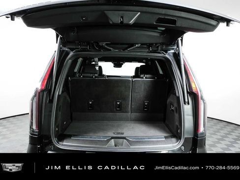 Certified 2024 Cadillac Escalade Sport AWD/4WD image 31