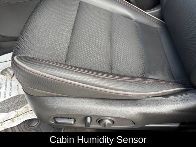 Used 2021 Chevrolet TrailBlazer RS w/ Convenience Package AWD/4WD image 14