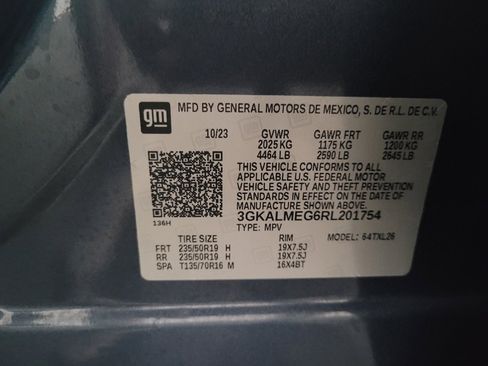 Used 2024 GMC Terrain SLE w/ Driver Convenience Package FWD image 33