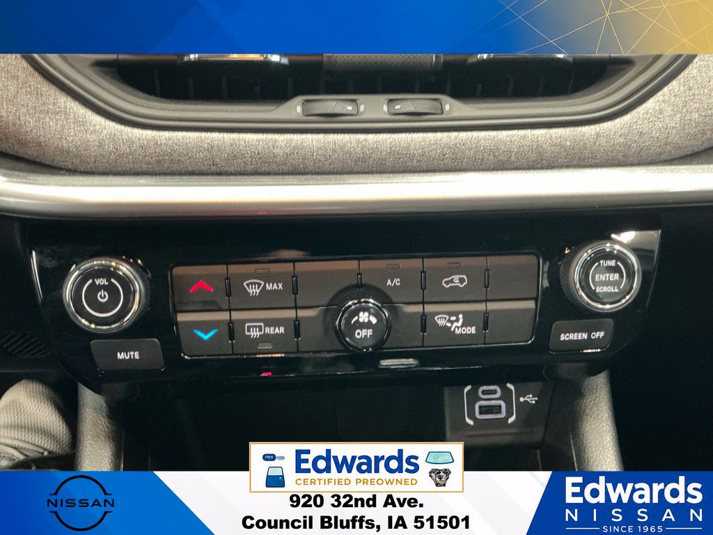 Used 2024 Jeep Compass Sport AWD/4WD image 24
