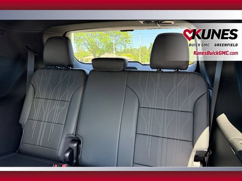 New 2026 Buick Enclave Avenir w/ Super Cruise Package AWD/4WD image 38
