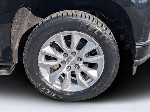 Used 2019 Chevrolet Silverado 1500 High Country w/ Technology Package image 10