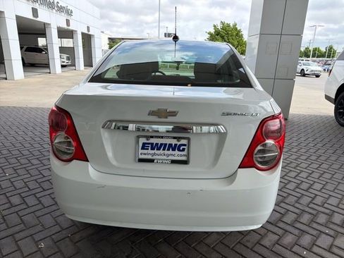 Used 2015 Chevrolet Sonic LT image 5