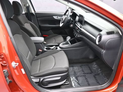 Used 2023 Kia Forte LXS w/ LXS Technology Package FWD image 34
